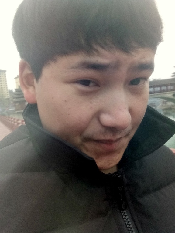 侗族青年作家超超的第二张照片--南平相亲服务中心