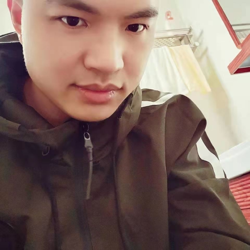 高大上的宅男的第二张照片--南平相亲服务中心