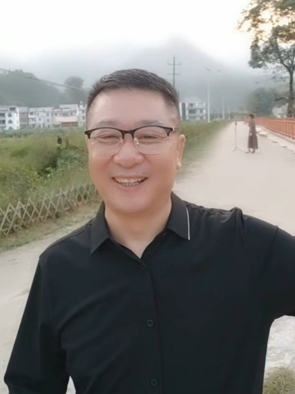 在這裡等你的第二张照片--南平相亲服务中心