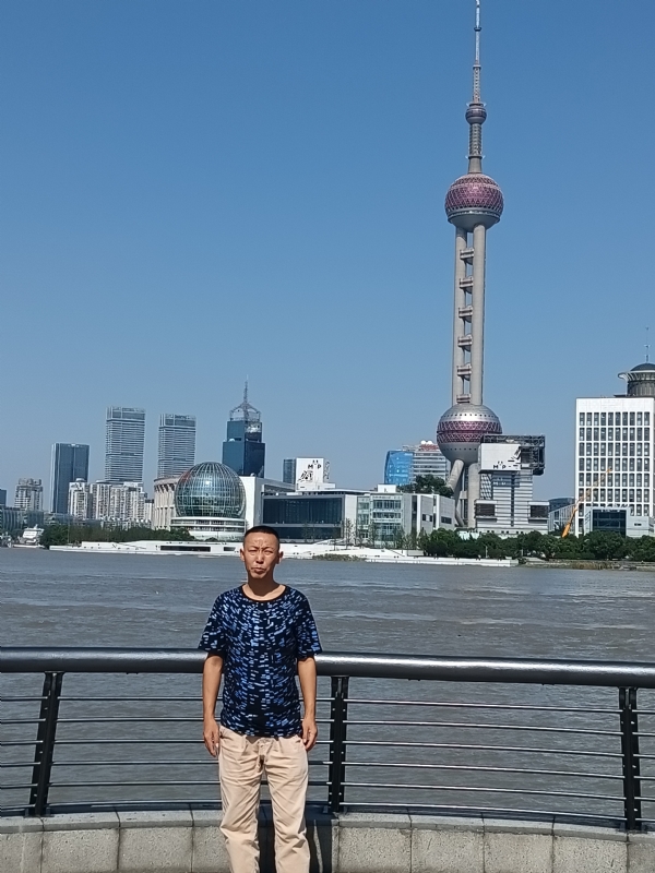 伪装浪漫的第一张照片--南平相亲服务中心