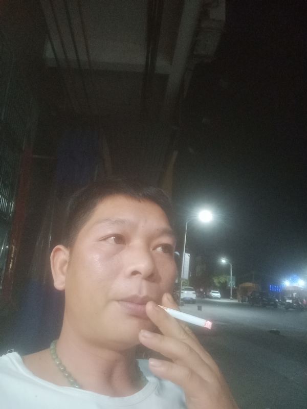 善解人意的第二张照片--南平相亲服务中心