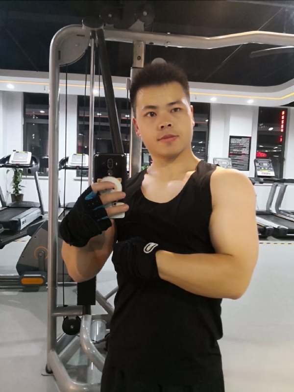 范迪塞尔的第二张照片--南平相亲服务中心